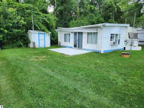 831 S Main Street, Au Gres, MI 48703