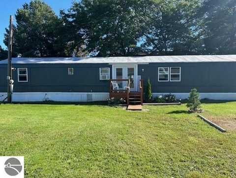 209 S Sterling, Ashley, MI 48806