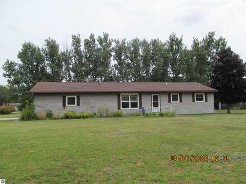 3873 Tower Hill Road, Houghton Lake, MI 48629