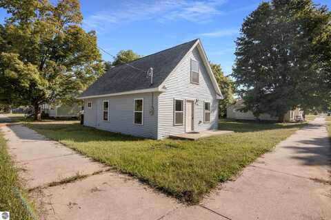 826 Elmer, Cadillac, MI 49601