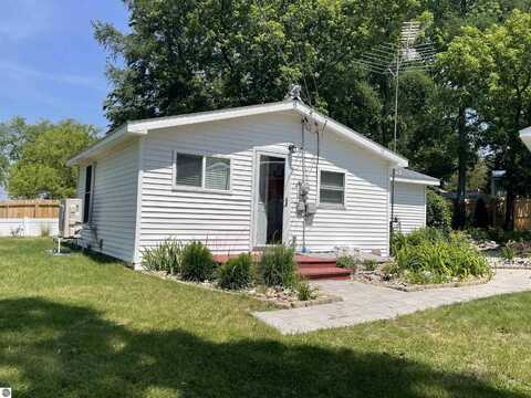 174 Campbell Road, Hale, MI 48739