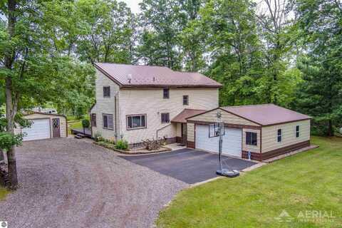 3815 La Belle Lane, West Branch, MI 48656