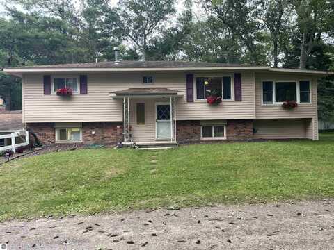 1023 S Tenth Street, Au Gres, MI 48703