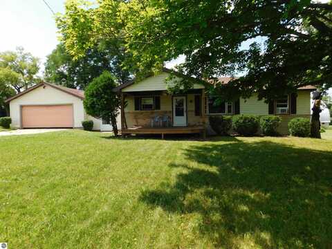 3616 State, Glennie, MI 48737