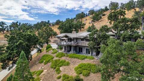 24700 Piute Drive, Tehachapi, CA 93561