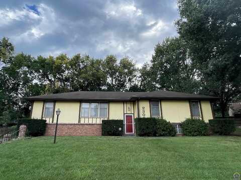 2305 SW 33rd ST, Topeka, KS 66611