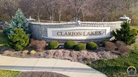 4213 SW Clarion Lakes DR, Topeka, KS 66610