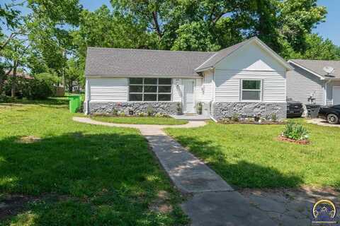 215 E 7th St, Lyndon, KS 66451