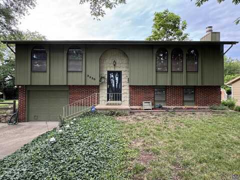 3330 NW 42nd Ter, Topeka, KS 66618