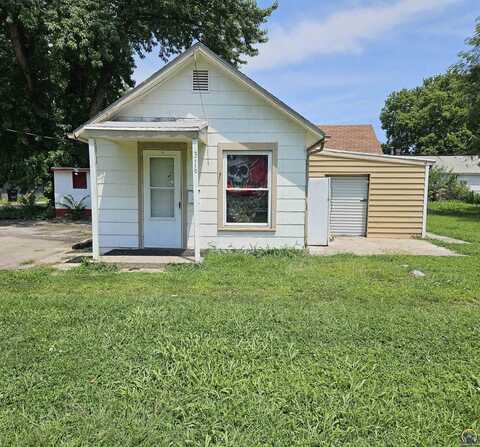 316 NE Gordon ST, Topeka, KS 66608