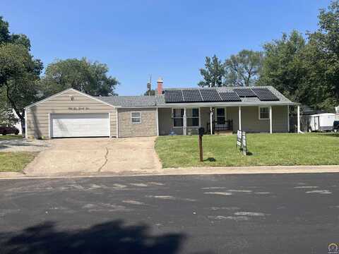 5524 SW 13th ST, Topeka, KS 66604