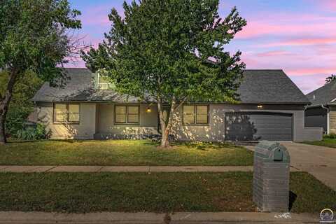 4235 SW Colly Creek CT, Topeka, KS 66610