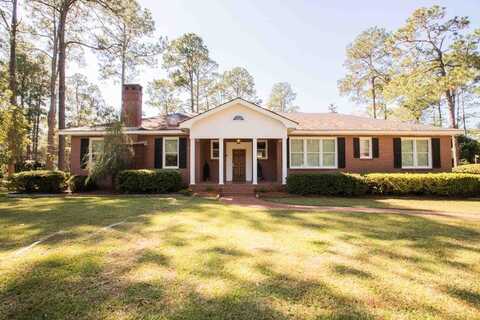 101 Springdale Circle, Thomasville, GA 31792