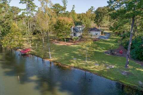 452 Wood Lakes Rd, Thomasville, GA 31792