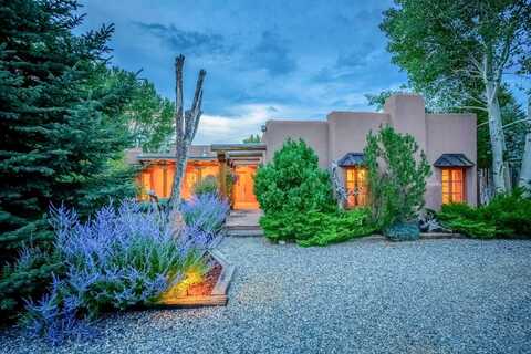 23 Buena Vista, El Prado, NM 87529