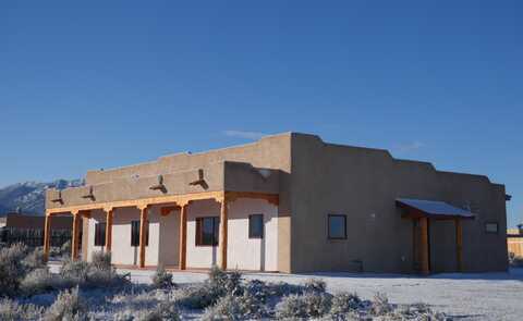 35 Cactus Flower Rd, Ranchos de Taos, NM 87557