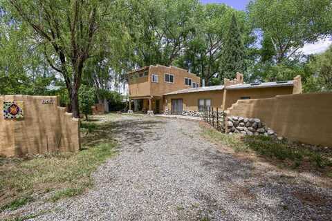 212 Peralta Street, Taos, NM 87571