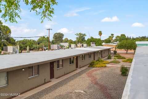 2841 N Columbus Boulevard, Tucson, AZ 85711