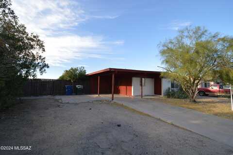 8657 E Stearn Lake Drive, Tucson, AZ 85730