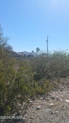 S San Felipe Drive S, Tucson, AZ 85709