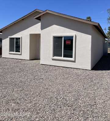 3042 W Sahara Street, Tucson, AZ 85705