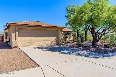 8951 E Fairway Groves Drive, Tucson, AZ 85730