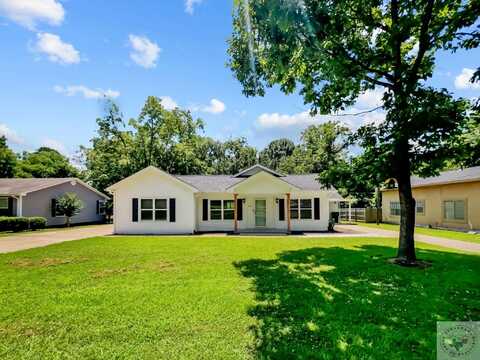 115 W Hoskins St, New Boston, TX 75570