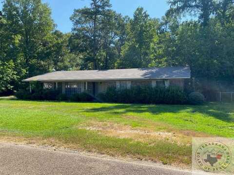 706 E 11th Street, Hooks, TX 75561