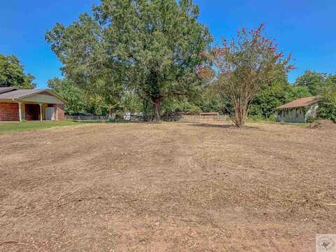 412 N Center, New Boston, TX 75570