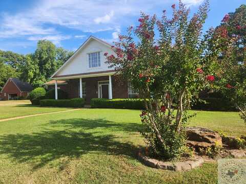 9 Windmere Dr, Texarkana, TX 75503