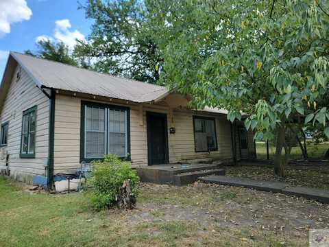 606 S Delaware, Clarksville, TX 75426