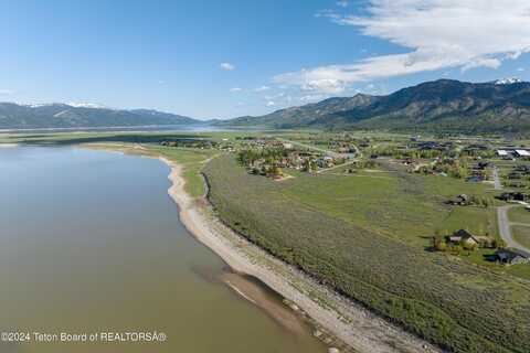 E LAKE CABIN Road, Alpine, WY 83128