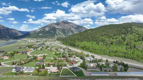 512 SNAKE RIVER Drive, Alpine, WY 83128