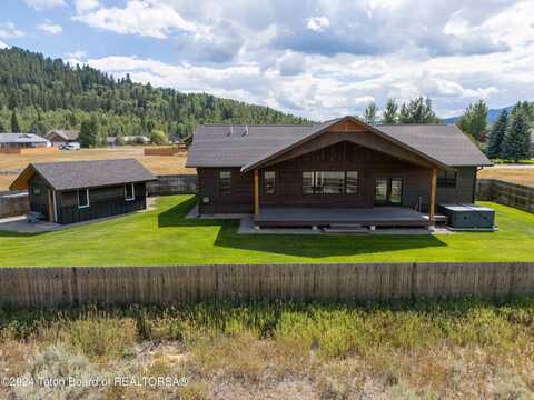 626 SNAKE RIVER DRIVE Street, Alpine, WY 83128