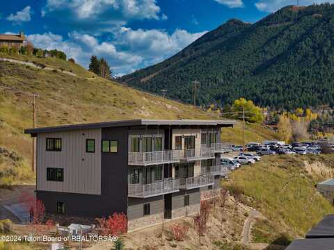 325 BATCH PLANT Road, Jackson, WY 83001