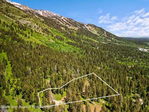 6830 SUBLETTE WOODS Road, Teton Village, WY 83025