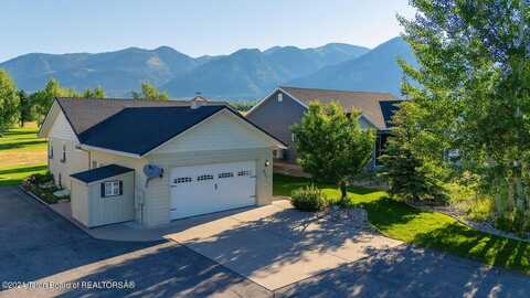 821 COUNTRY CLUB WAY, Thayne, WY 83127