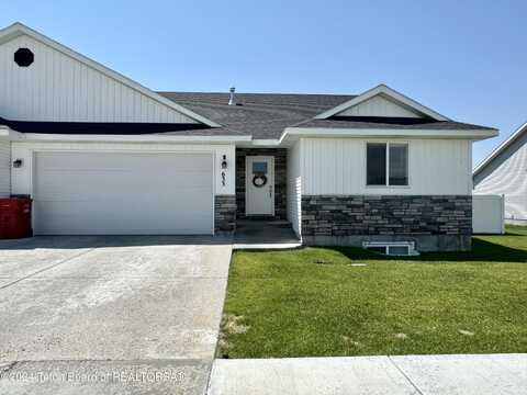 633 LINCOLN ST, Rigby, ID 83442