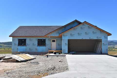 629 LITTLE GREYS Loop, Etna, WY 83118