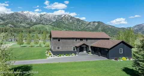 607 ALPINE VILLAGE LOOP, Alpine, WY 83128