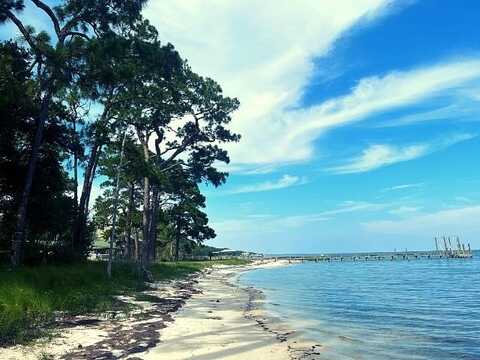 2252 Highway 98, CARRABELLE, FL 32322