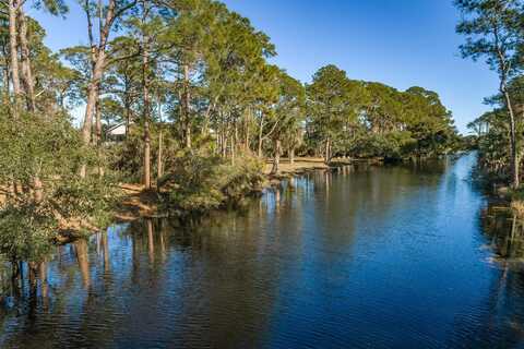 160 Harbor Circle, ALLIGATOR POINT, FL 32346