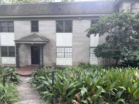 1951 N Meridian Road, Tallahassee, FL 32303