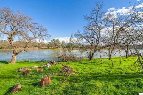 15460 China Rapids Drive, Red Bluff, CA 96080