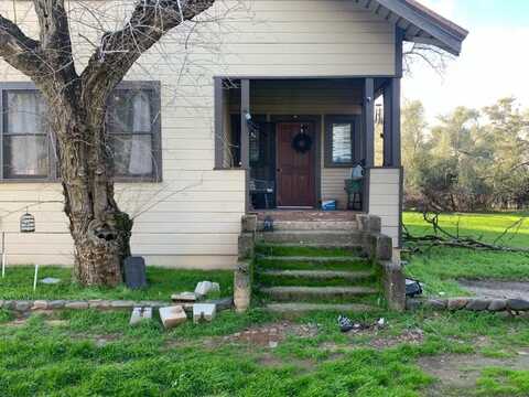 555 Bayles Avenue, Red Bluff, CA 96080