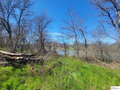 000 River Heights Drive, Red Bluff, CA 96080