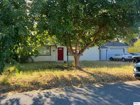 13546 Evelyn Street, Red Bluff, CA 96080