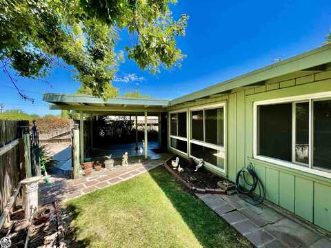 316 Edward Ave, Out of Area, CA 95336