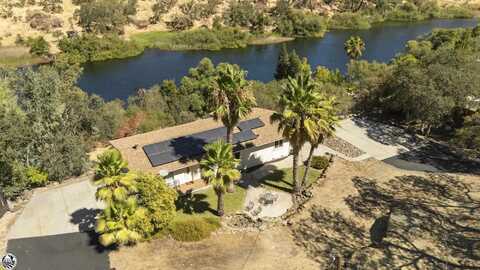 13788 Tulloch Dam, Jamestown, CA 95327