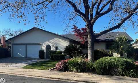 1821 Kienitz, Modesto, CA 95355